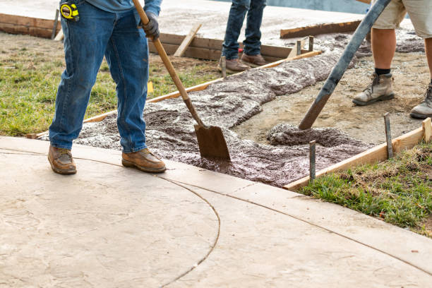 Best Concrete Sidewalk Installation in Dogtown, CA
